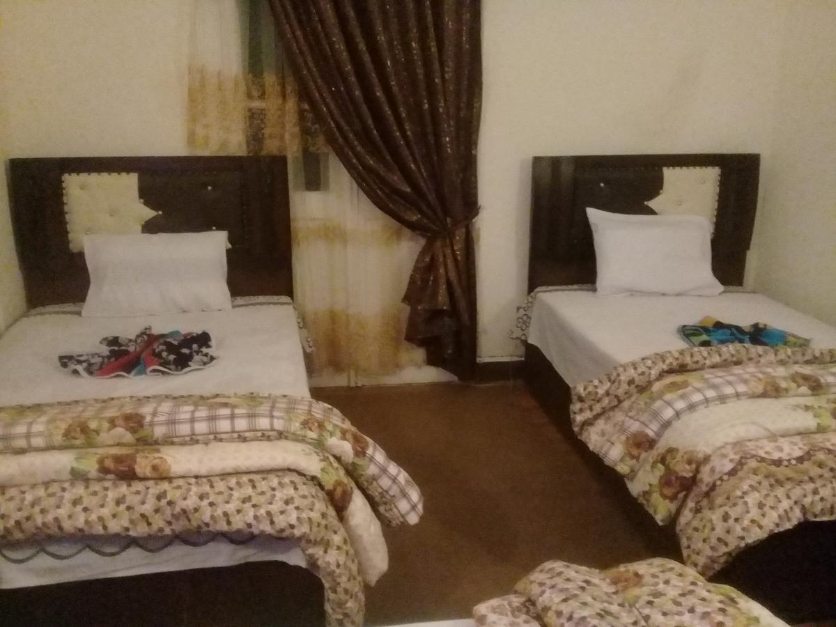 Hi Nile Plaza Hostel Kairo Eksteriør billede