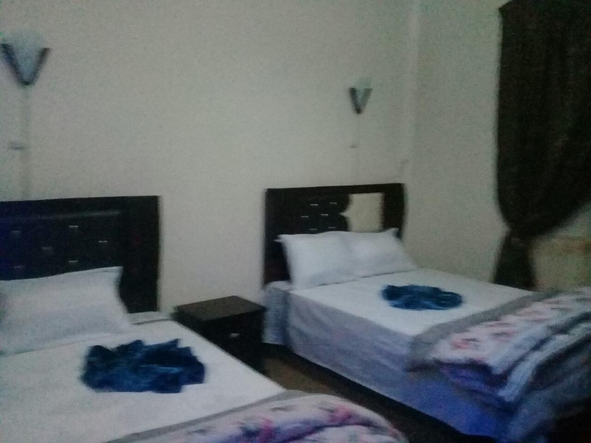 Hi Nile Plaza Hostel Kairo Eksteriør billede